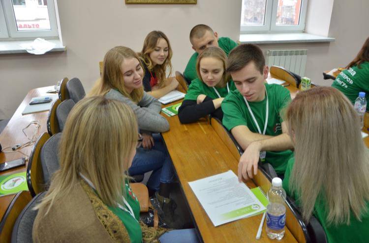 В НИУ «БелГУ» открылась международная школа волонтёров