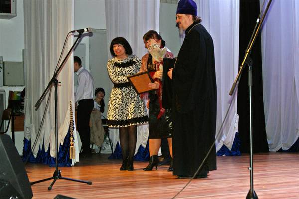 В НИУ «БелГУ» поздравили православных женщин с днём Жён-мироносиц