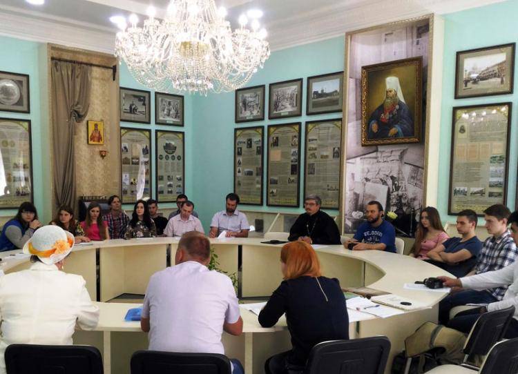 Преподаватели и студенты говорили об истории православия на Белгородчине 