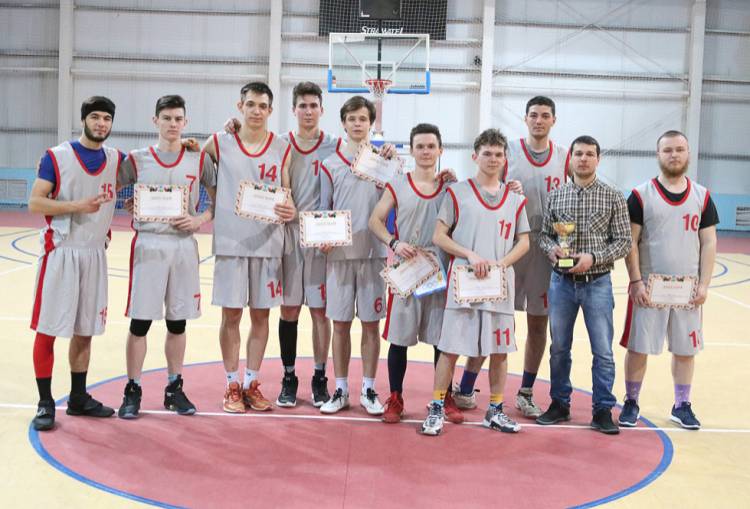 Студенты НИУ «БелГУ» выиграли областную спартакиаду по баскетболу среди юношей