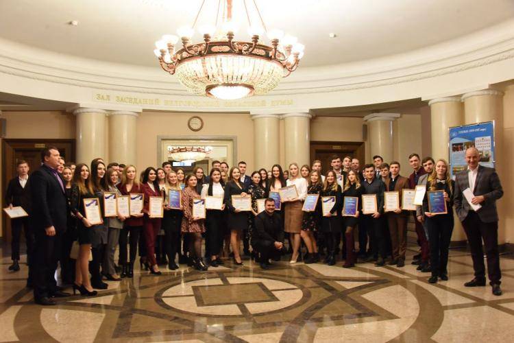 Лучших студентов НИУ «БелГУ» наградили в Доме правительства