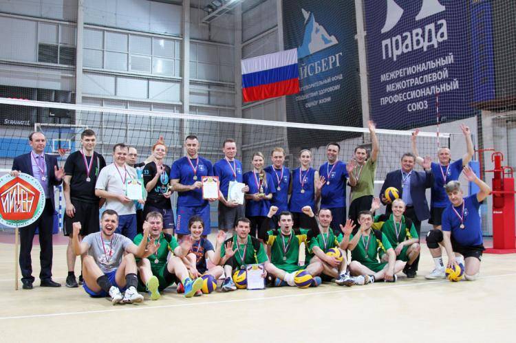Завершилась спартакиада по волейболу среди преподавателей и сотрудников НИУ «БелГУ»