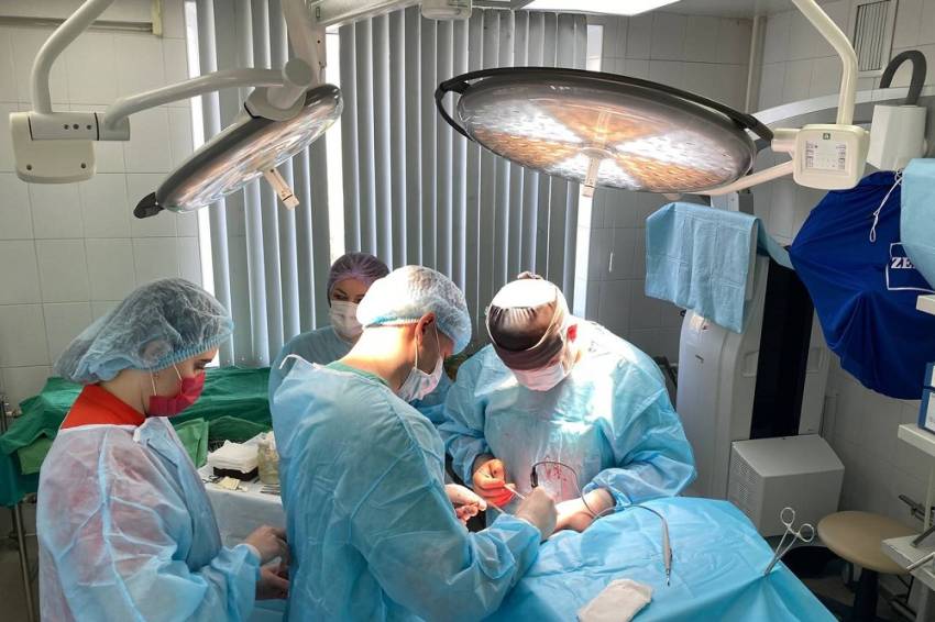 Выпускник НИУ «БелГУ» впервые в ЦЧР провёл пластическую операцию по замене костей черепа