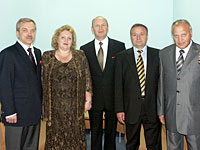Ректор БелГУ, профессор Л.Я. Дятченко и почетные гости праздника в одной из аудиторий нового корпуса