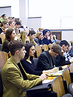 На лекции присутствовали студетны разных факультетов