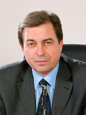 Oleg Polukhin formally installed as the university rector