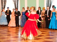 Бальные танцы гармонично вписались в сказочную канву "Снежной королевы"