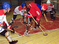 Хоккей на полу – очень специфическая игра