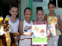 Гимнастки Белгородской школы олимпийского резерва тоже приготовили детям подарок