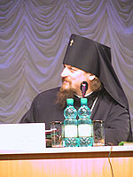 Выступает Высокопреосвященный Иоанн, архиепископ Белгородский и Старооскольский