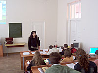 Г.В. Макотрова проводит лекторий для школьников