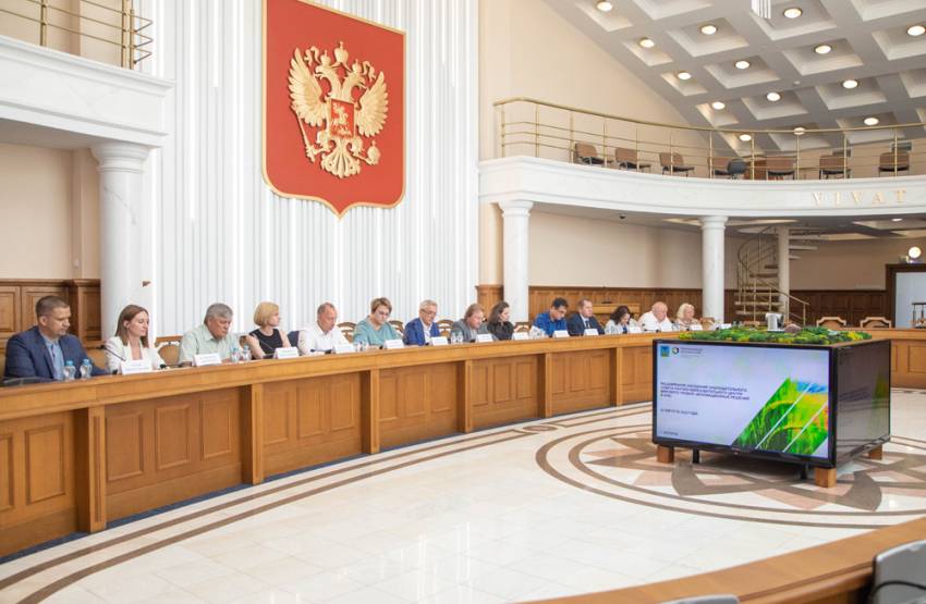 В НИУ «БелГУ» состоялось заседание наблюдательного совета НОЦ «Инновационные решения в АПК»