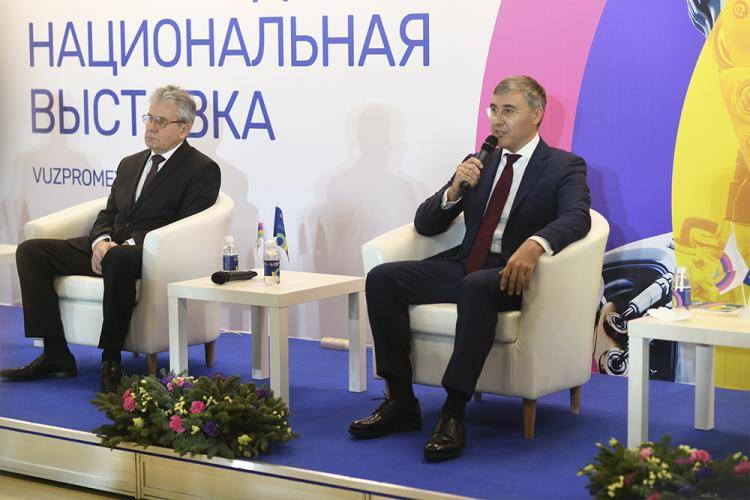 В Москве открылась VII ежегодная национальная выставка ВУЗПРОМЭКСПО-2020 