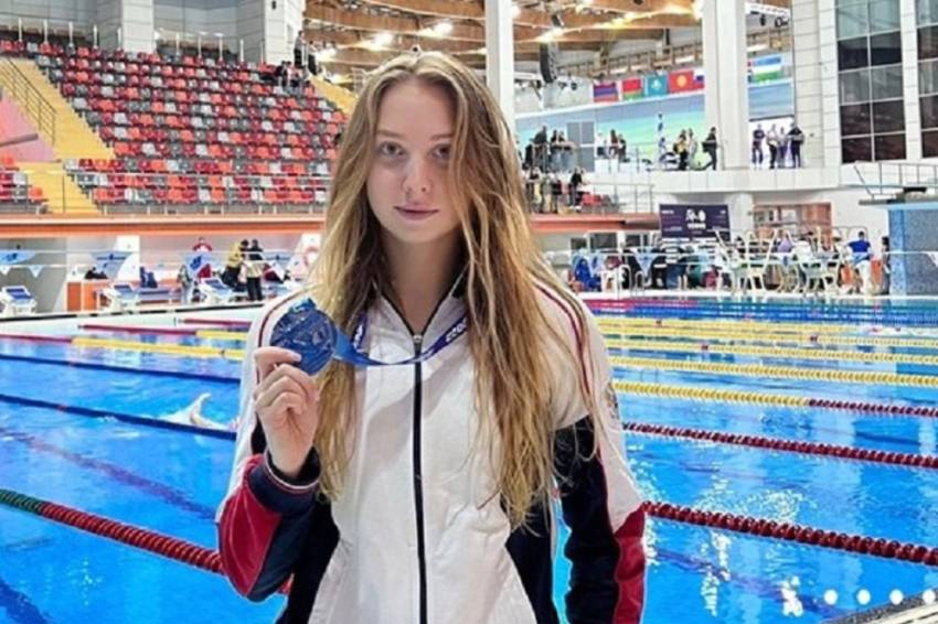 Студентка НИУ «БелГУ» стала призёром международных соревнований по плаванию