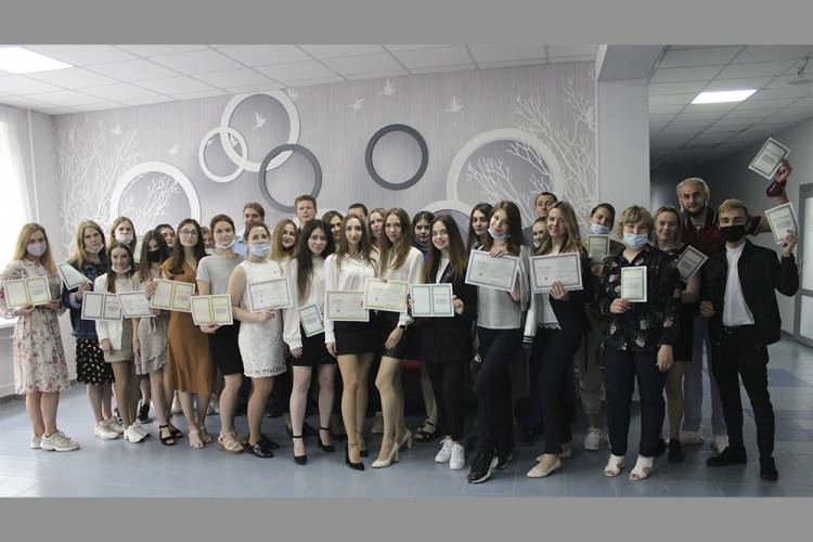 The best BelSU Bachelor graduates were awarded personal certificates following the results of the Federal Internet Exam 