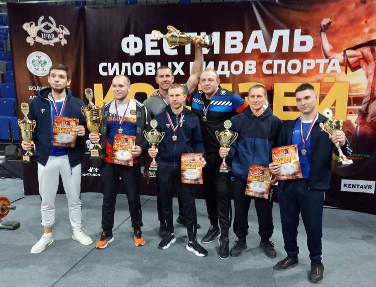 Студенты и выпускники Белгородского госуниверситета завоевали 10 медалей на фестивале силовых видов спорта «Колизей»