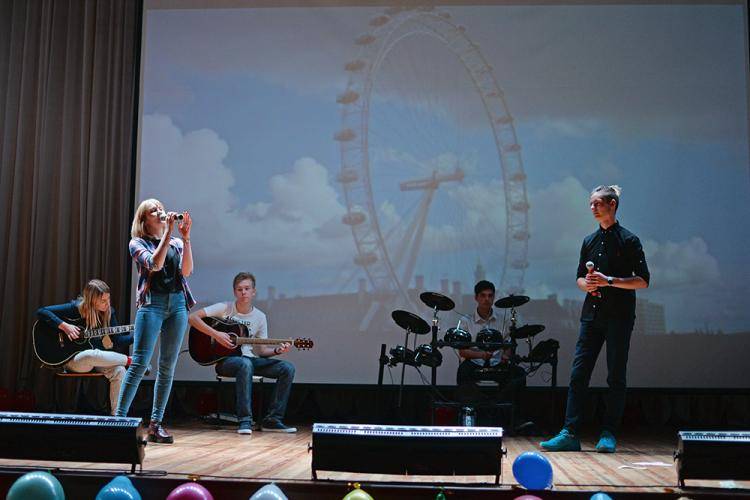В НИУ «БелГУ» прошёл фестиваль песен на иностранных языках