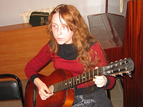 Вечер православной авторской песни состоялся в православном молодежном клубе «Благовещение»