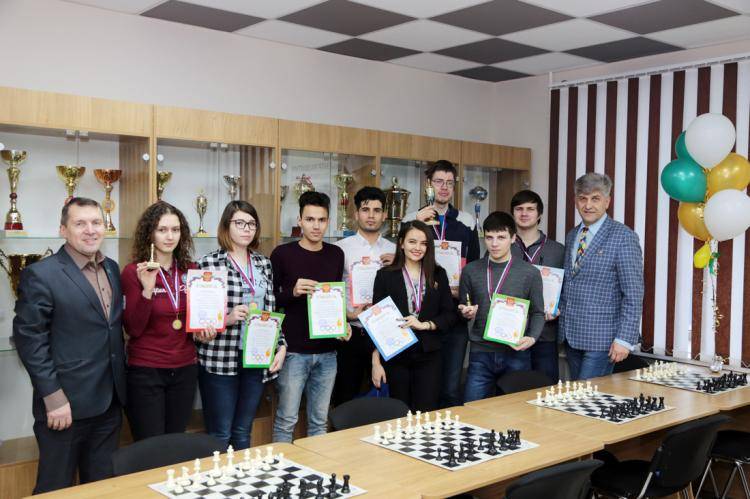 Студенты НИУ «БелГУ» – победители отборочного этапа АССК России по шахматам