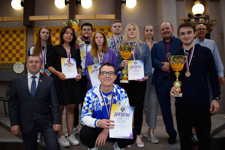 Шахматисты Белгородского госуниверситета вошли в пятёрку сильнейших команд России