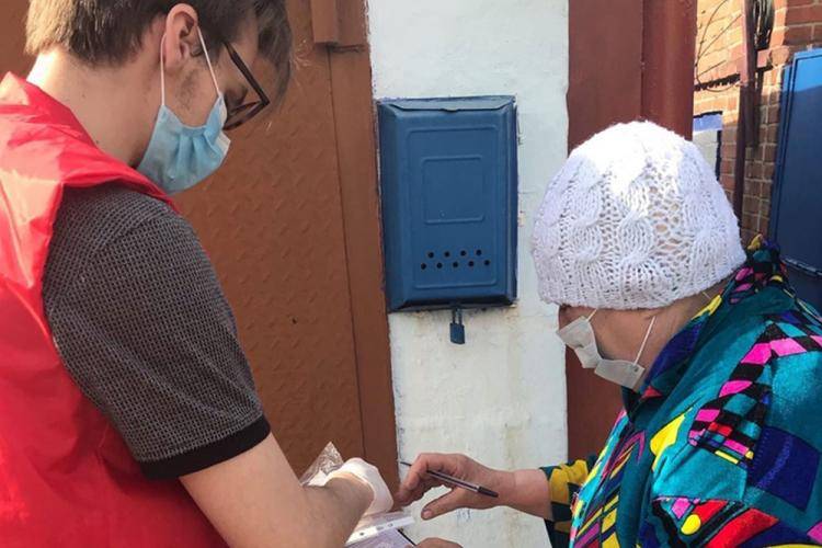 Волонтёры-медики НИУ «БелГУ» помогают людям в период пандемии

