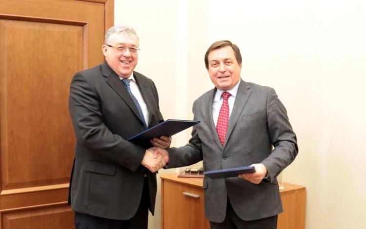 BelSU has signed the cooperation agreement with Schwabe holding of Rostekh State corporation 