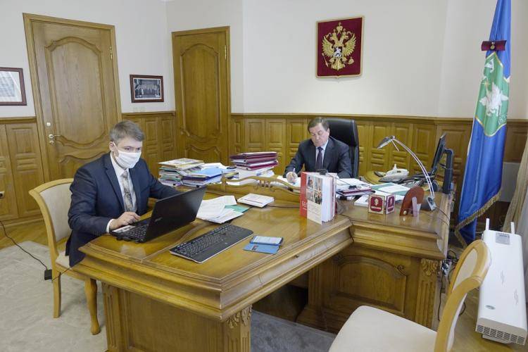 Ректор Белгородского госуниверситета ответил в режиме онлайн на вопросы студентов