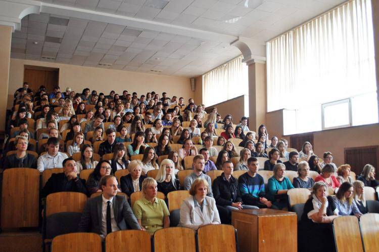 Депутат Государственной Думы РФ рассказал студентам о процедуре принятия законопроектов