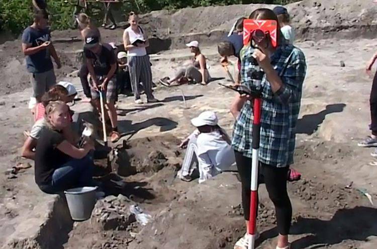 Students of BelSU found traces of an ancient settlement 
