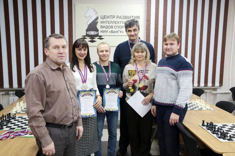 В Центре развития интеллектуальных видов спорта НИУ «БелГУ» завершились соревнования по русским шашкам