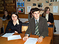 Студенты обсуждают гуманистическую педагогику В.А.Сухомлинского